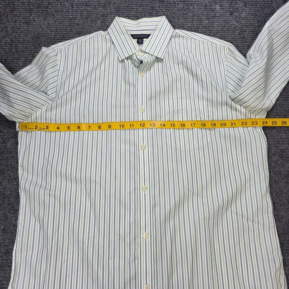 Banana Republic Non-Iron Classic Fit Shirt Men's L 16-16.5 Green Blue Striped
